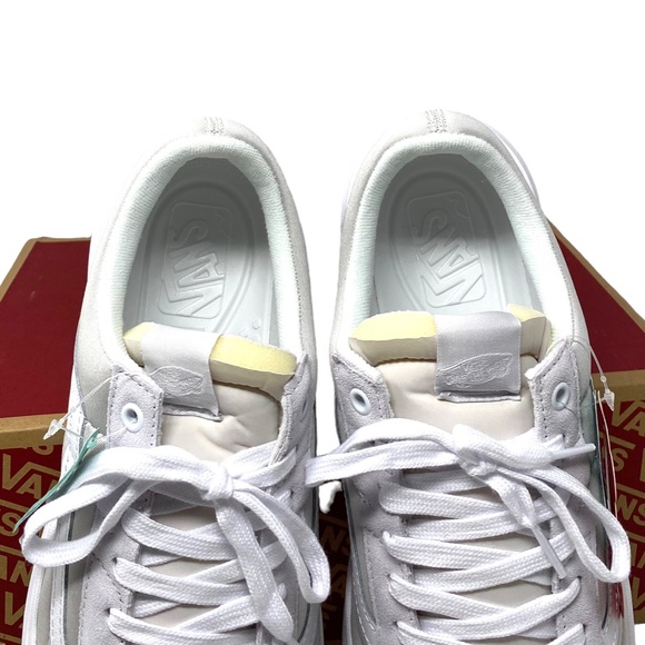 VANS Old Skool Overt CC Platform Shoes White Suede Canvas Men's Low VN0A7Q5ELGX - Picture 8 of 11